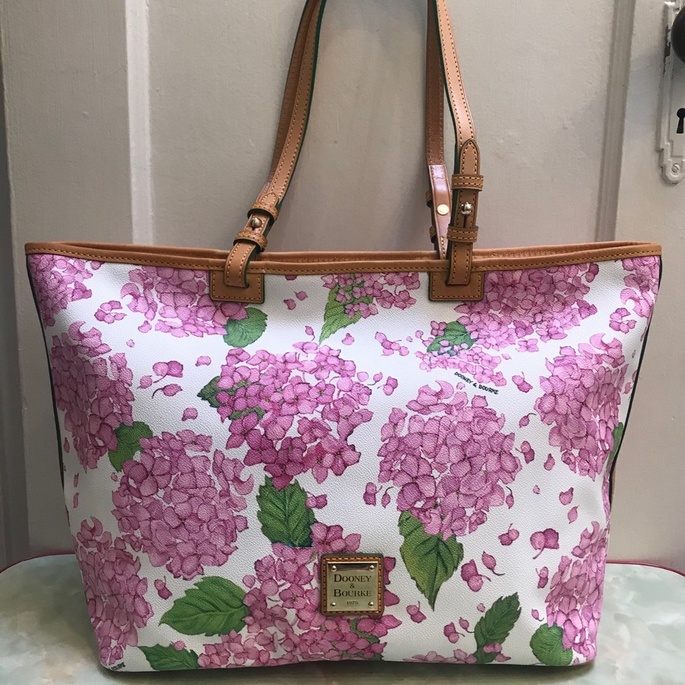 Dooney & Bourke Hydrangea Leisure Tote Pink White